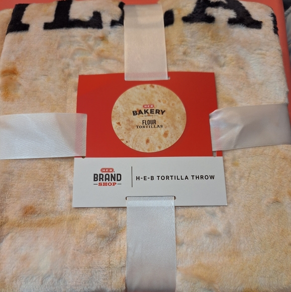 NEW HEB Brand Tortilla Throw Blanket 70 inch Gift-W8 - Picture 2 of 3